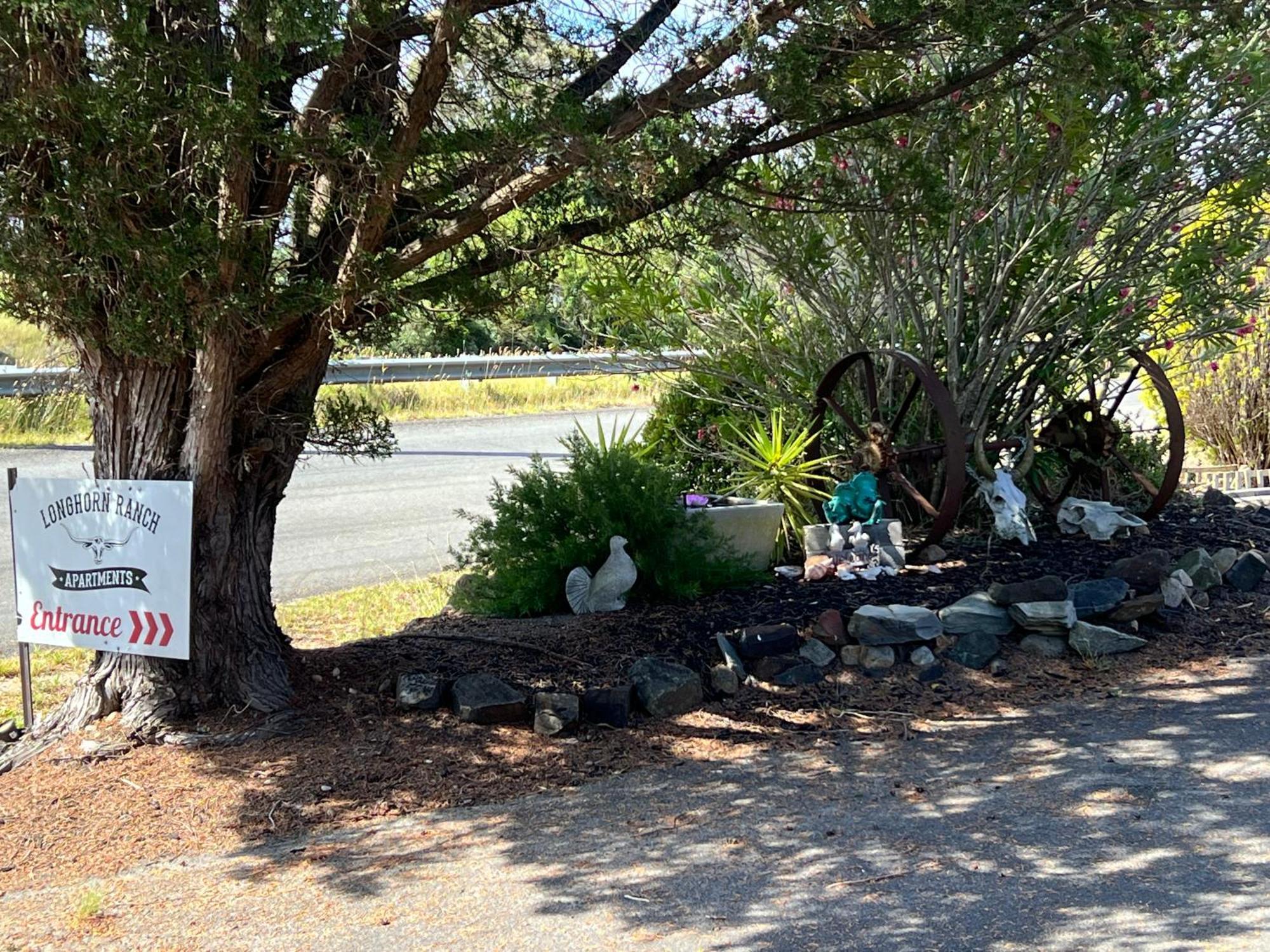 Longhorn Ranch Apartments Orbost Esterno foto